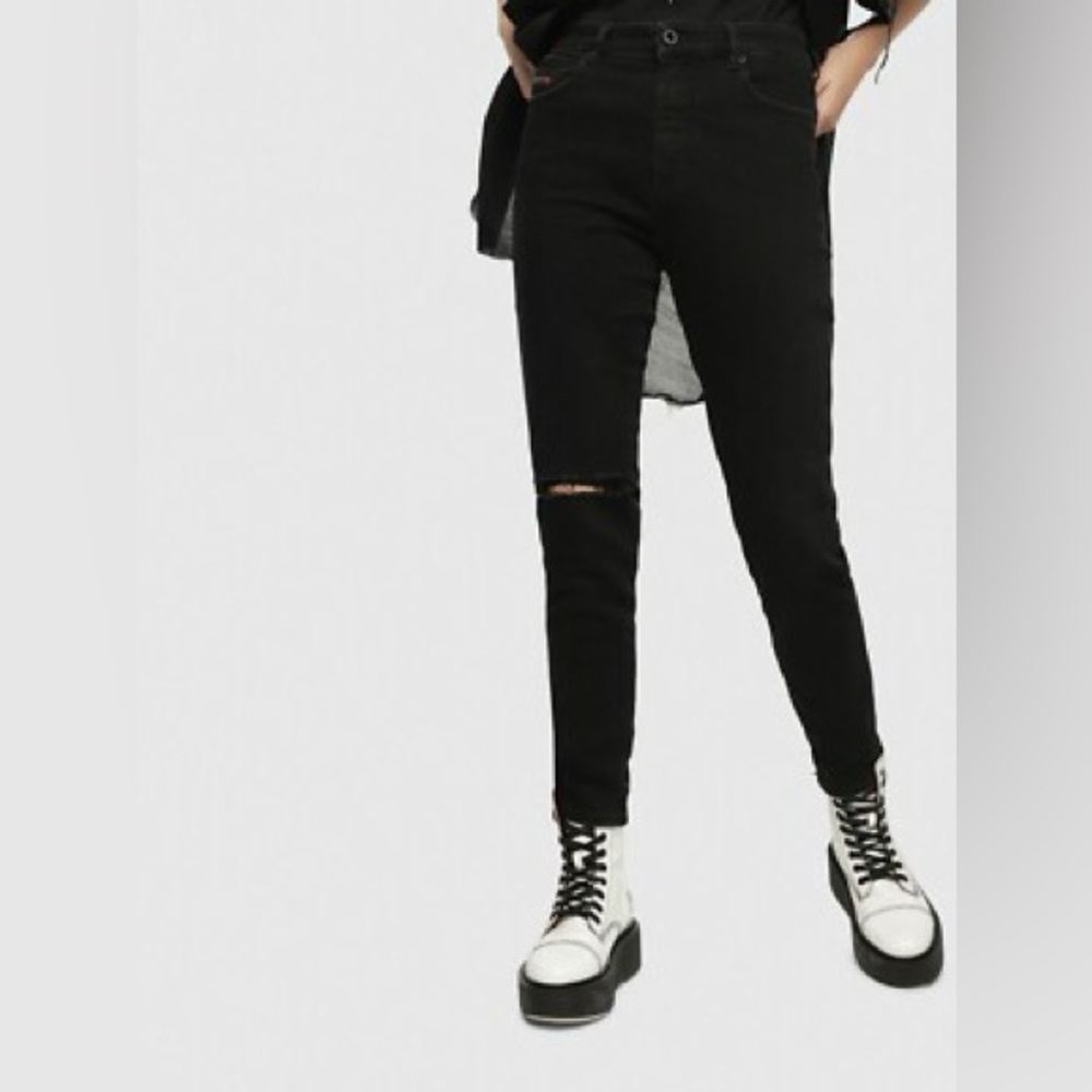 Good condition Diesel Babhila High stretch Black Distressed Jeans 084zn